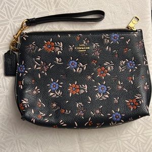 Coach Charlie pouch - wildflower print
